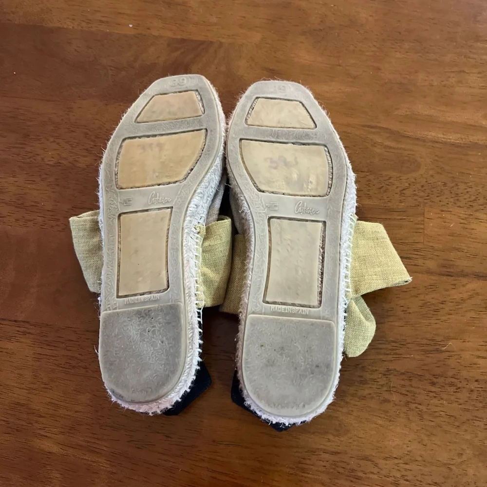 Castaner women Flat Bow shoes Size 9